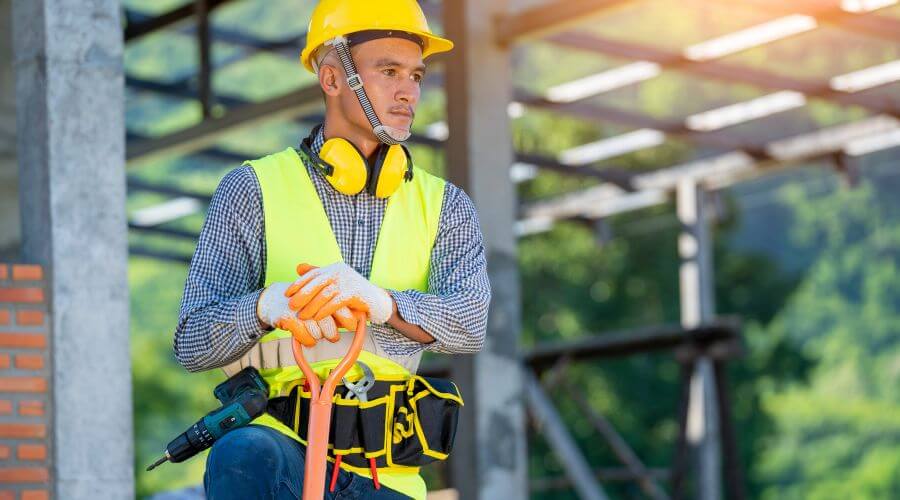 Professional gutter cleaning in Fulton, KS